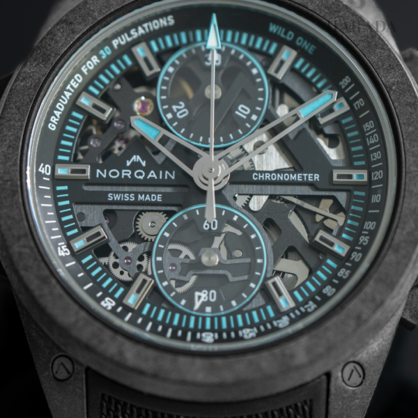 N3002.40Q01.B07 NORQAIN ノルケイン ワイルドワン スケルトン クロノ 42mm ブラックラバーストラップ仕様