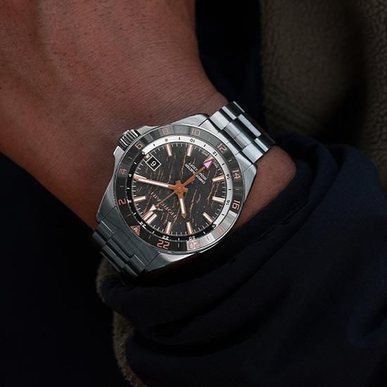 N1100.22S02.G01 NORQAIN ノルケイン アドベンチャー ネベレスト GMT グレーシャー 41mm