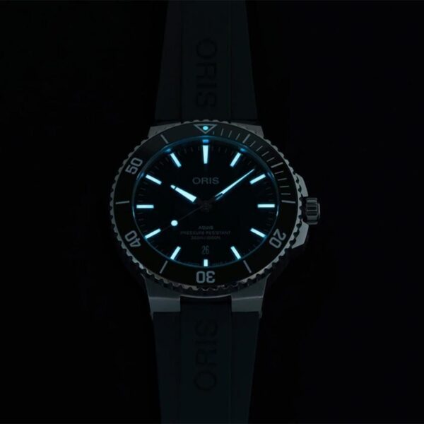 01 733 7789 4157-07 4 23 37FC ORIS オリス アクイスデイト