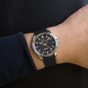 N3008.08S01.B01 NORQAIN ノルケイン インディペンデンス JP ブラック マザーオブパール 40mm