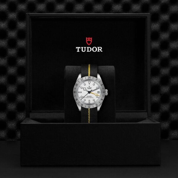 M79470-0005 TUDOR チューダー ブラックベイ プロ