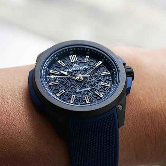 N3000.21Q06.A01 NORQAIN ノルケイン インディペンデンス ワイルドワン 42mm ブルー
