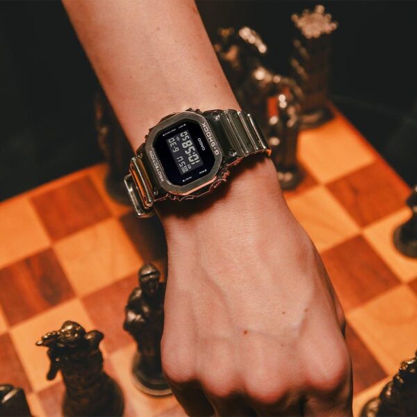 GM-5600YM-8JF CASIO カシオ DIGITAL Gショック
