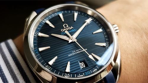 オメガ│シーマスター アクアテラ150M　クールな青文字盤の定番ビジネスウォッチ