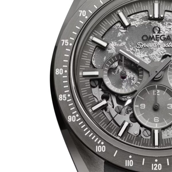 310.92.44.50.06.002 OMEGA オメガ スピードマスター ダーク サイド オブ ザ ムーン 44.25MM