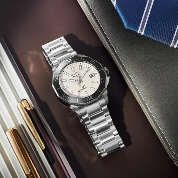 96B426 BULOVA ブローバ マリンスター シリーズC 43mm