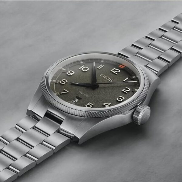 01 733 7805 4167-07 8 20 04LC ORIS オリス プロパイロット デイト 41mm