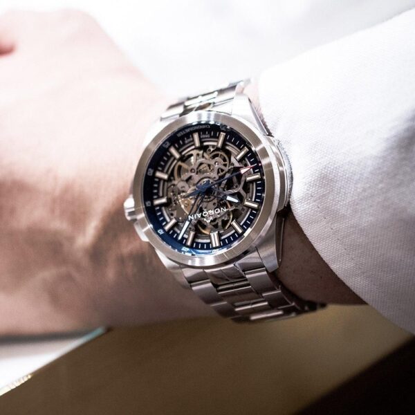 N3000.07S01.A01 NORQAIN ノルケイン インディペンデンス スケルトン 42mm
