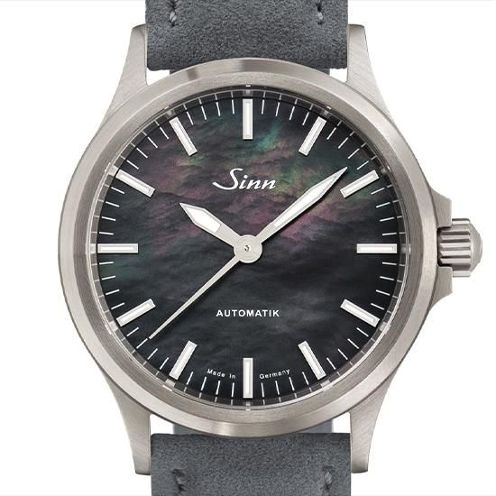 556.I.Perlmutt.S SINN ジン インストゥルメントウォッチ 型押しカウレザー仕様