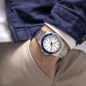 H82505150 HAMILTON ハミルトン カーキ ネイビー スキューバ 43mm