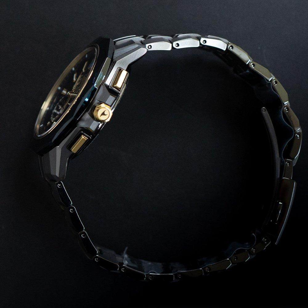 CASIO OCW-SG1000ZE-1AJR:ケース側面とバンド