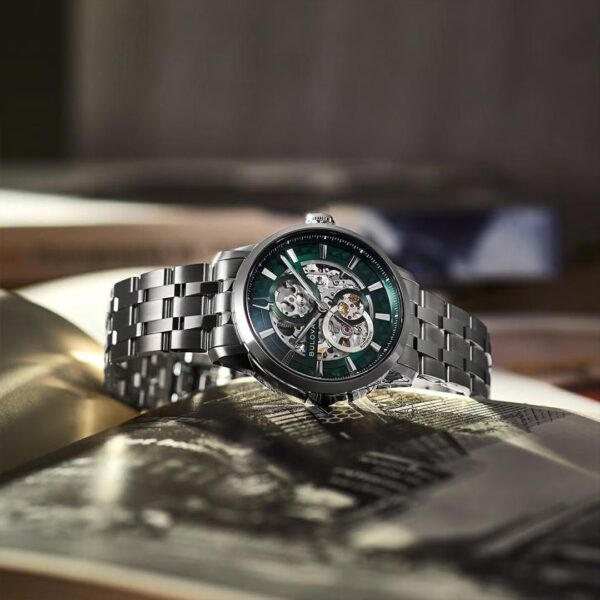 96A329 BULOVA ブローバ クラシック サットン 40mm