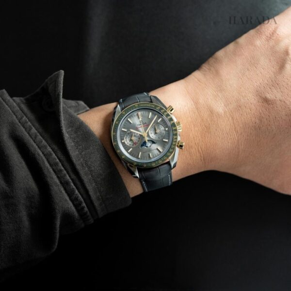 304.23.44.52.06.001 OMEGA オメガ スピードマスター ムーンフェイズ 44.25MM