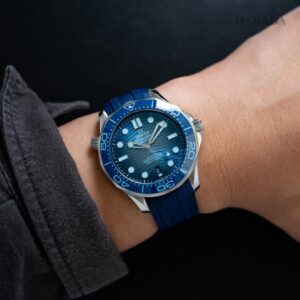 210.32.42.20.03.002 OMEGA オメガ シーマスター ダイバー 300M Summer Blue