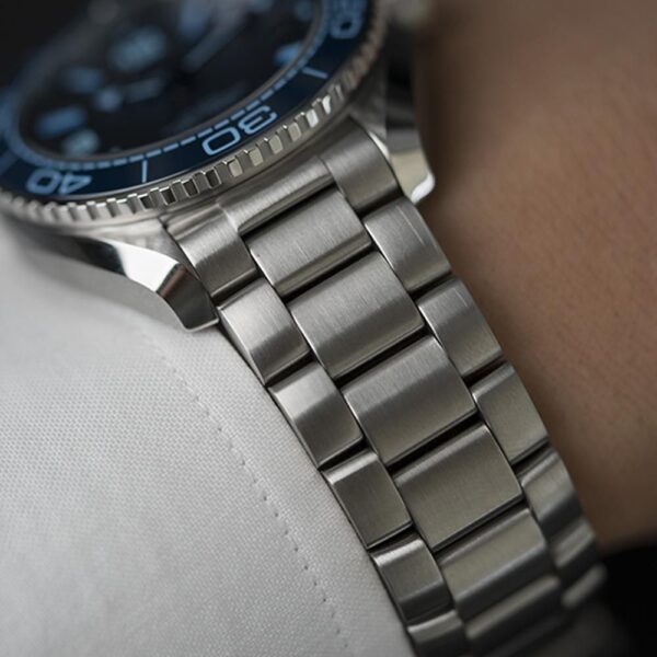 215.30.40.20.03.002 OMEGA オメガ シーマスター プラネットオーシャン600M Summer Blue