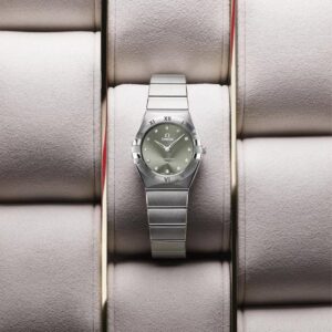 131.10.28.60.60.001 OMEGA オメガ コンステレーション 28MM