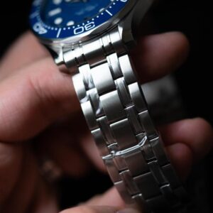 210.30.42.20.03.001 OMEGA オメガ シーマスター ダイバー300M