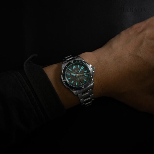 N1300.08S01.G01 NORQAIN ノルケイン アドベンチャー 40mm ブレスレット仕様