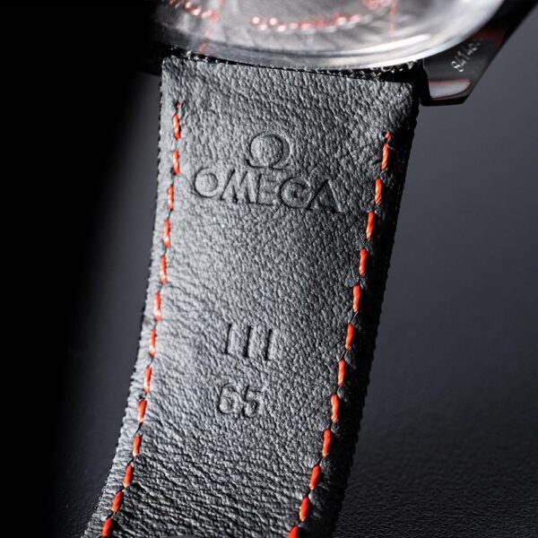 311.92.44.51.01.005 OMEGA オメガ スピードマスター ダークサイド オブ ザ ムーン ブラックブラック 44.25MM