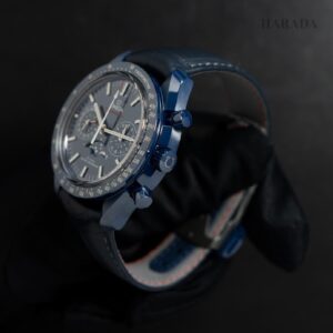304.93.44.52.03.001 OMEGA オメガ スピードマスター ムーンフェイズ ブルーサイド オブ ザ ムーン 44.25MM