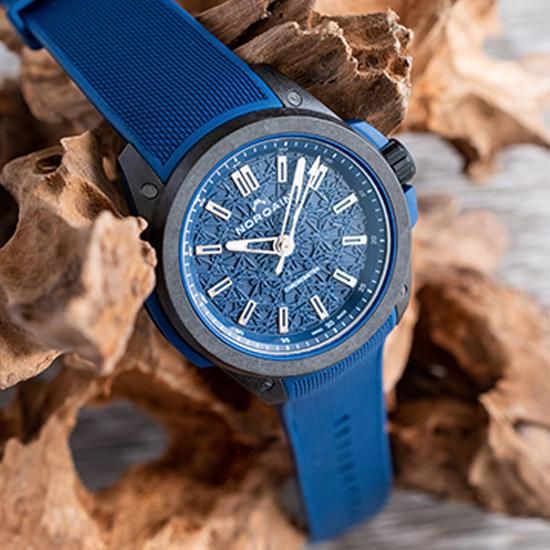 N3000.21Q06.A01 NORQAIN ノルケイン インディペンデンス ワイルドワン 42mm ブルー