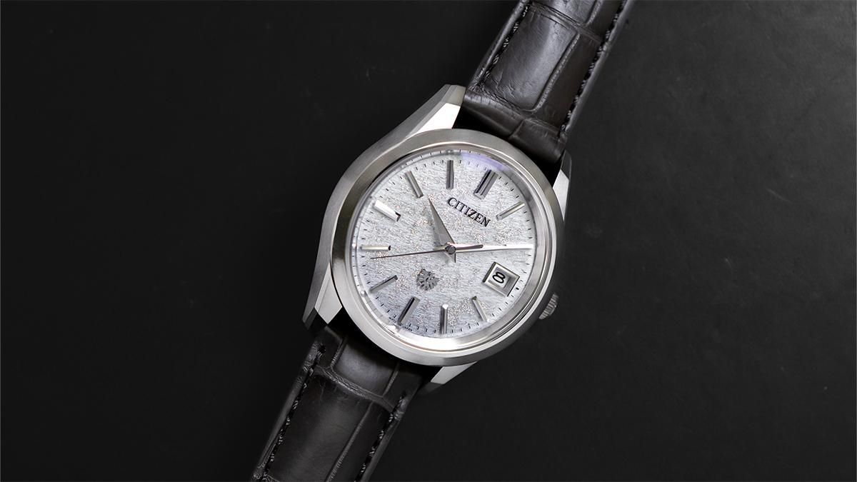AQ4100-22Aのケース全貌画像