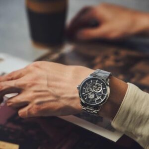 96A208 BULOVA ブローバ クラシック サットン 43mm