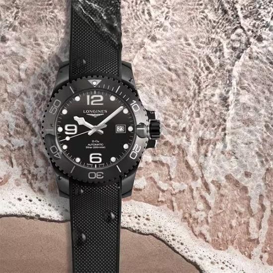 L3.784.4.56.9 LONGINES ロンジン ハイドロコンクエスト 43mm