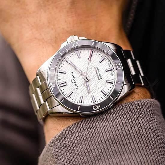 N1001.21S07.W01.S01 NORQAIN ノルケイン アドベンチャー ネベレスト グレーシャー 40mm