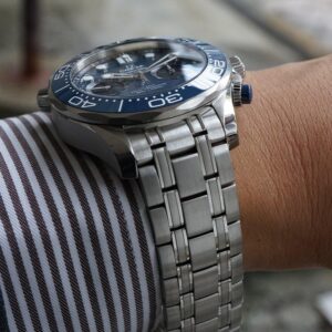 210.30.44.51.03.001 OMEGA オメガ シーマスター ダイバー 300M 44MM