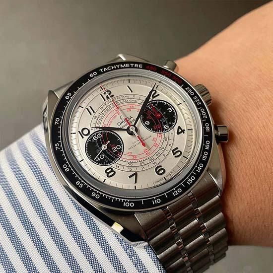 329.30.43.51.02.002 OMEGA オメガ スピードマスター クロノスコープ 43MM