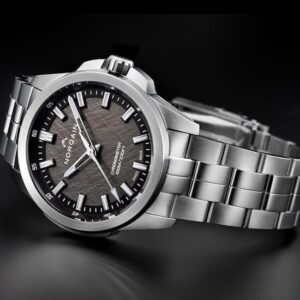 【日本限定】 NN3000S03A/BJ301/102SI-X NORQAIN ノルケイン インディペンデンス JP ブラックスクラッチ 42mm