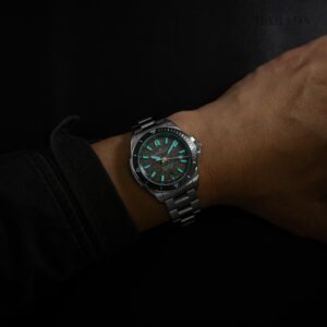 N1300.08S01.G01 NORQAIN ノルケイン アドベンチャー 40mm ブレスレット仕様