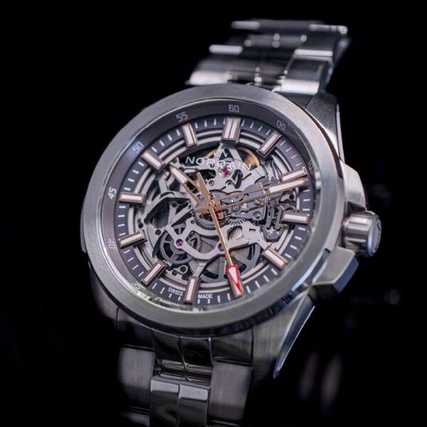 N3000.07S01.B01 NORQAIN ノルケイン インディペンデンス スケルトン 42mm