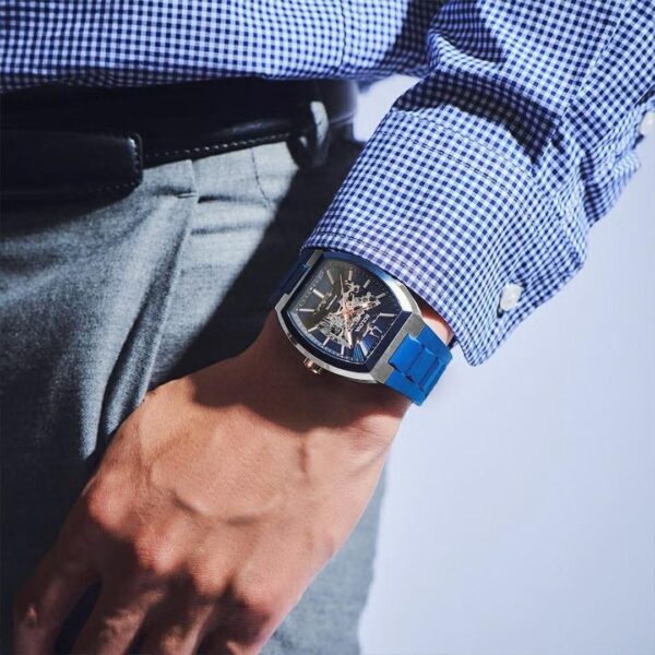 98A318 BULOVA ブローバ クラシック マキナ 40mm