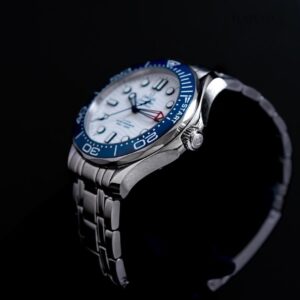 210.30.42.20.04.002 OMEGA オメガ シーマスター ダイバー300M 42MM