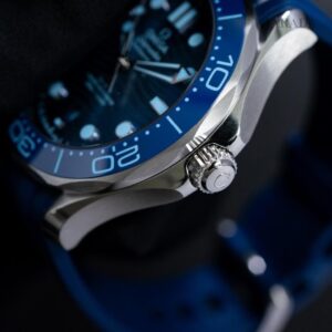 210.32.42.20.03.002 OMEGA オメガ シーマスター ダイバー 300M Summer Blue