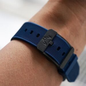 N3000.21Q06.A01 NORQAIN ノルケイン インディペンデンス ワイルドワン 42mm ブルー