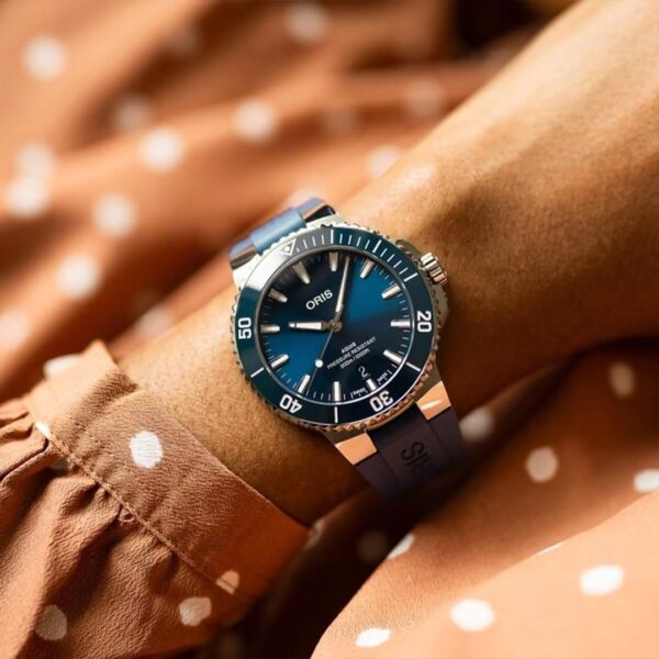 01 733 7787 4135-07 4 22 35FC ORIS オリス アクイスデイト 41.5mm