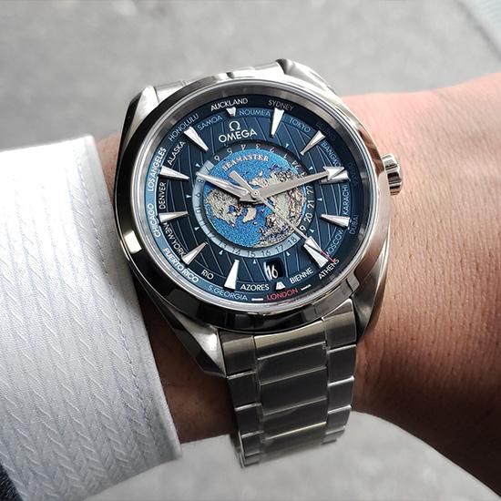 220.10.43.22.03.001 OMEGA オメガ シーマスター アクアテラ 150M GMT ワールドタイマー 43MM