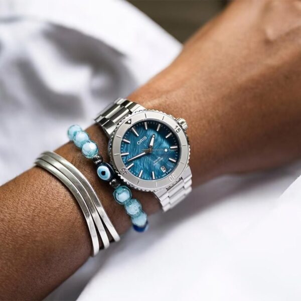 01 733 7770 4155-07 8 18 05P ORIS オリス アクイスデイト 36.5mm