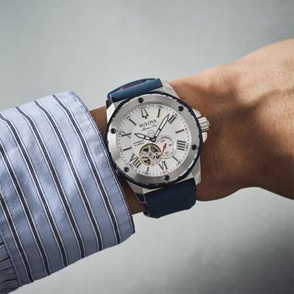 98A225 BULOVA ブローバ マリンスター 45mm