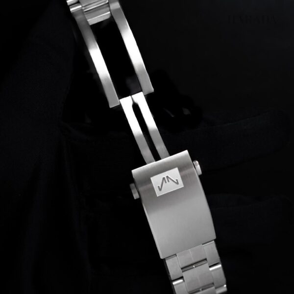 N1100.22S02.G01 NORQAIN ノルケイン アドベンチャー ネベレスト GMT グレーシャー 41mm