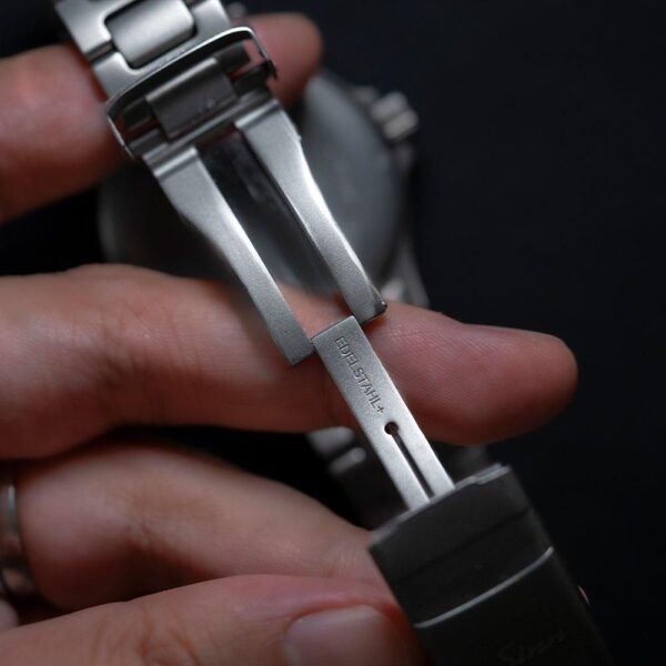 856.B Sinn ジン インストゥルメントウォッチ ブレスレット仕様