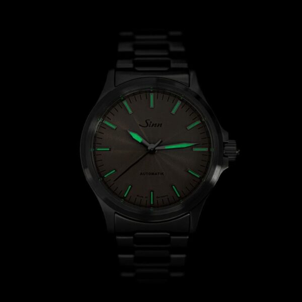 【世界限定300本】556 Sand Sinn ジン パイロットウォッチ ファインアジャスト付きブレスレット仕様