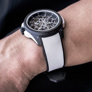 【日本限定】 NNQ3000QBW3AS/B016 NORQAIN ノルケイン インディペンデンス ワイルドワン スケルトン JP 42mm