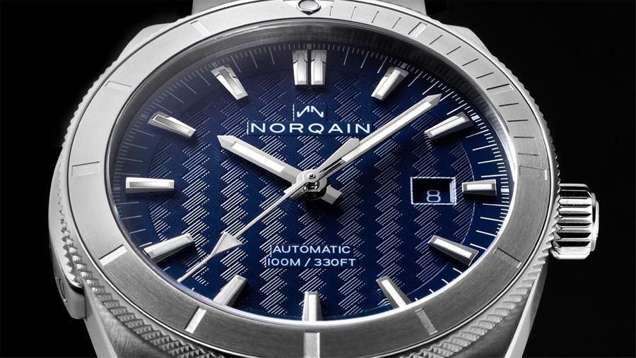 N1000S01A/AJ101/102Sの文字盤を拡大した画像