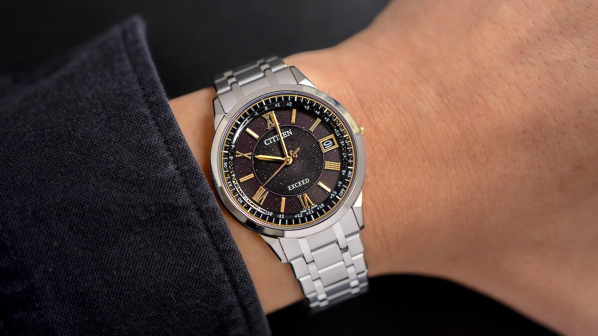 CB1144-60Eの腕装着画像