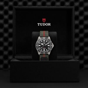 M25717N-0001 TUDOR チューダー ペラゴス FXD