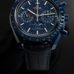 304.93.44.52.03.001 OMEGA オメガ スピードマスター ムーンフェイズ ブルーサイド オブ ザ ムーン 44.25MM